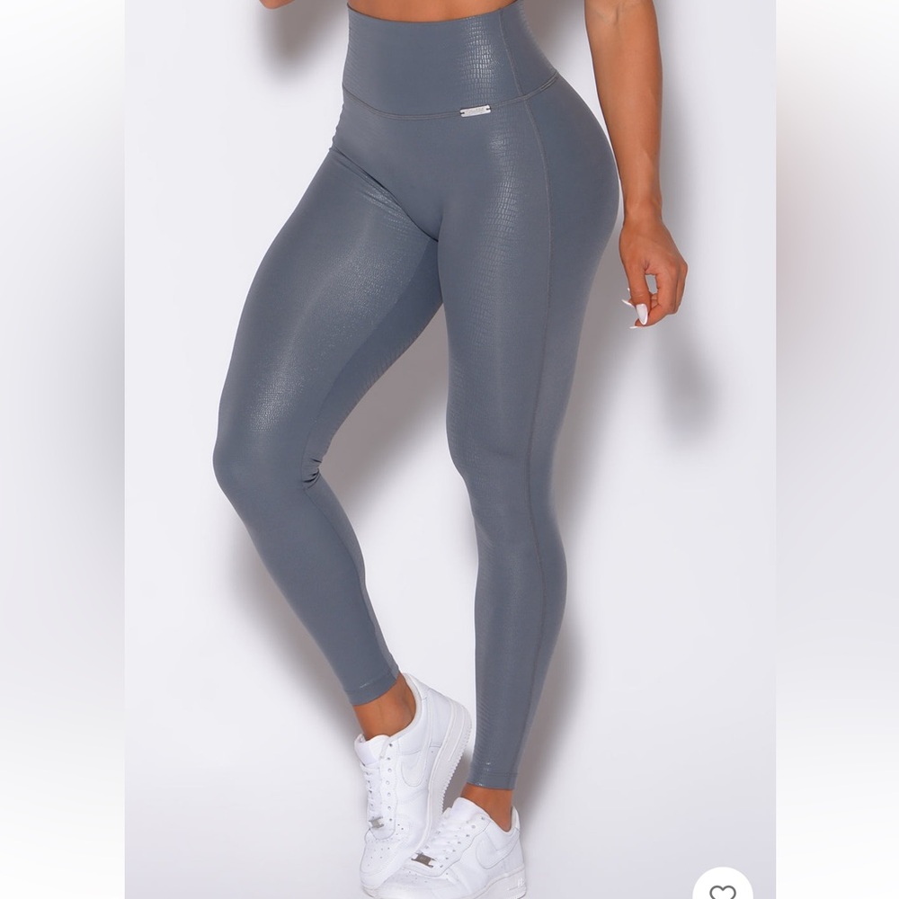 Bombshell sportswear size S shine gray python leggings.